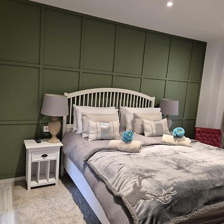 Luxurious Three Bedroom Duplex Apt Close To Beach Fuengirola Ngoại thất bức ảnh