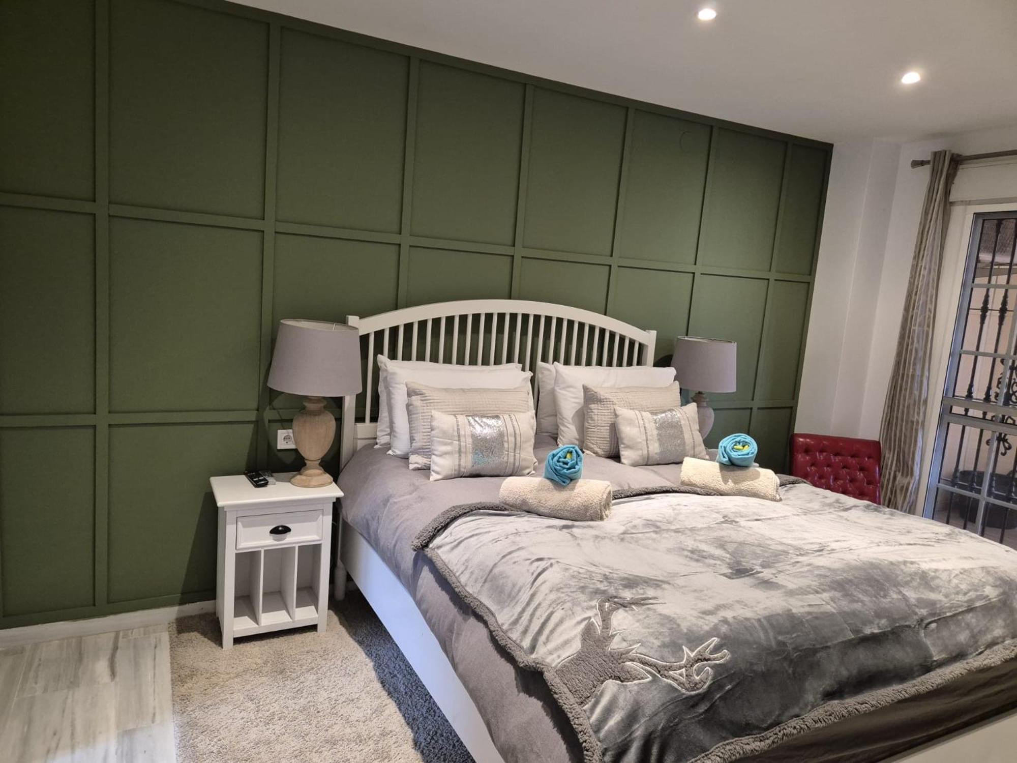 Luxurious Three Bedroom Duplex Apt Close To Beach Fuengirola Ngoại thất bức ảnh
