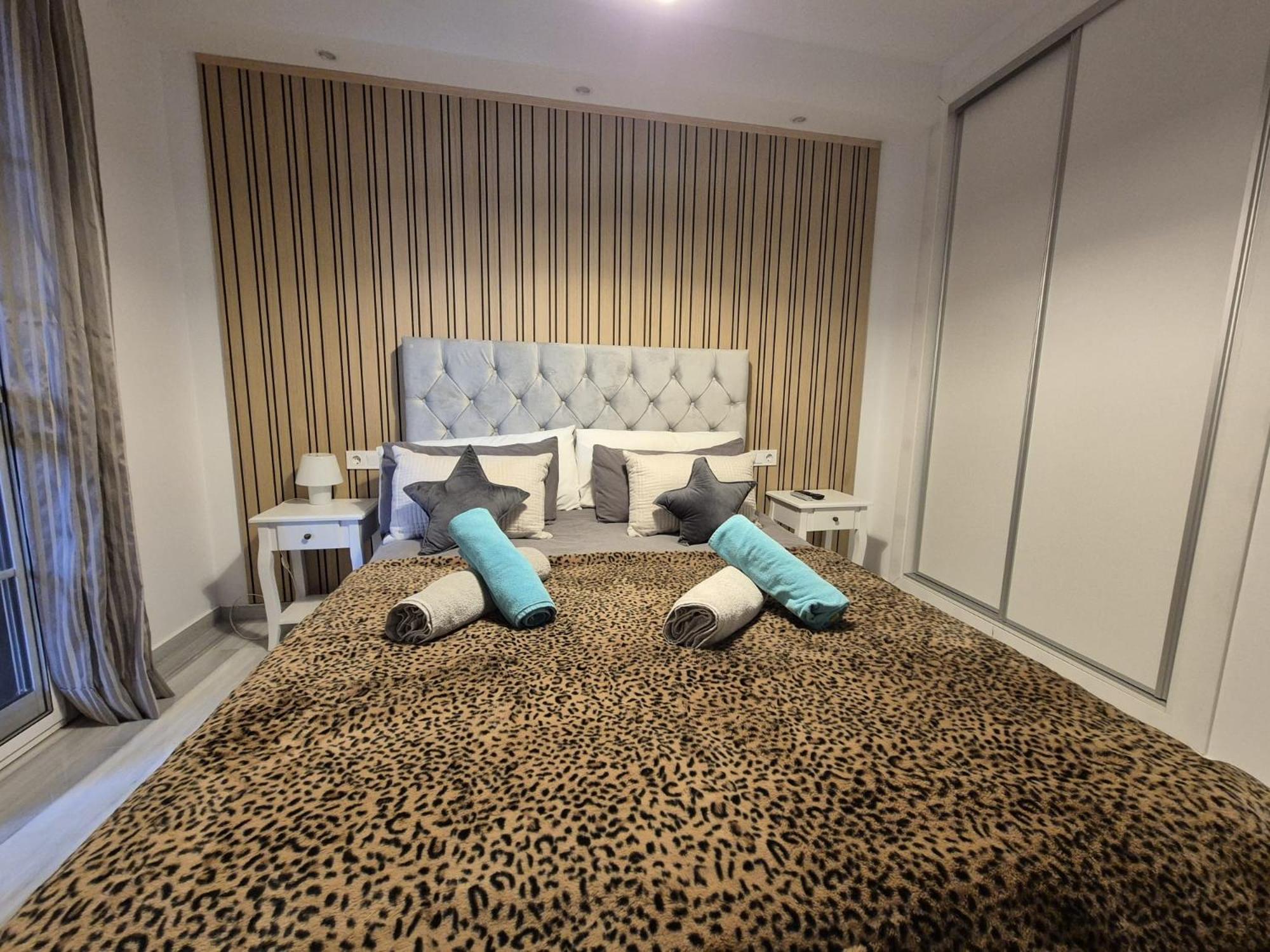 Luxurious Three Bedroom Duplex Apt Close To Beach Fuengirola Ngoại thất bức ảnh